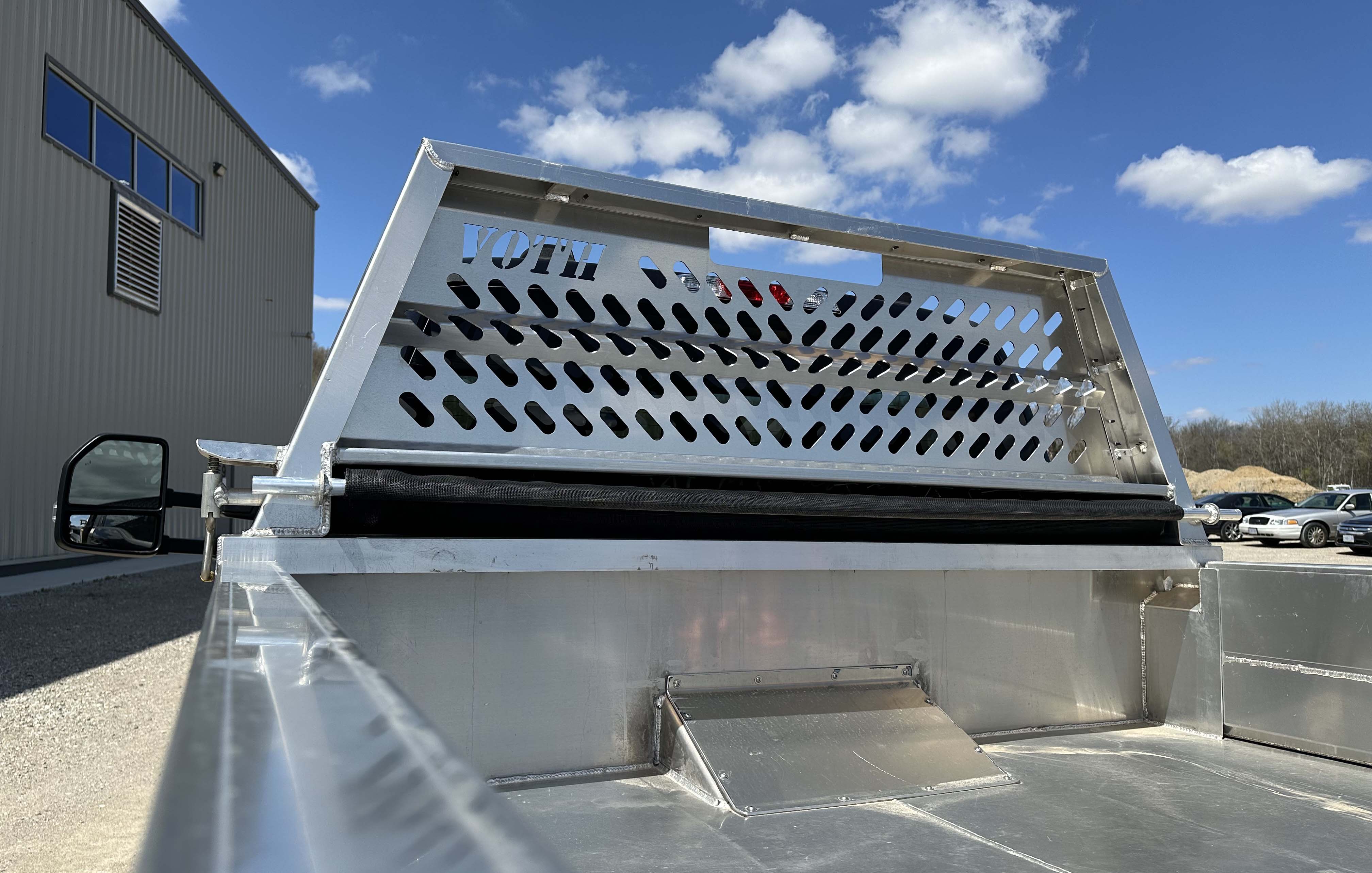 Headboard of Voth Unibody Box Delete Truck in Aluminum